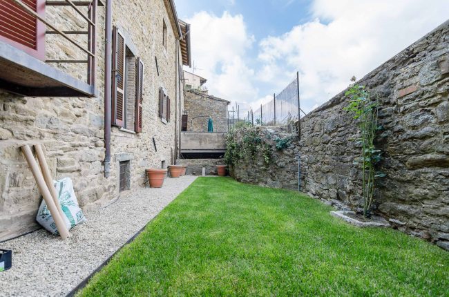 Medieval apartment with garden