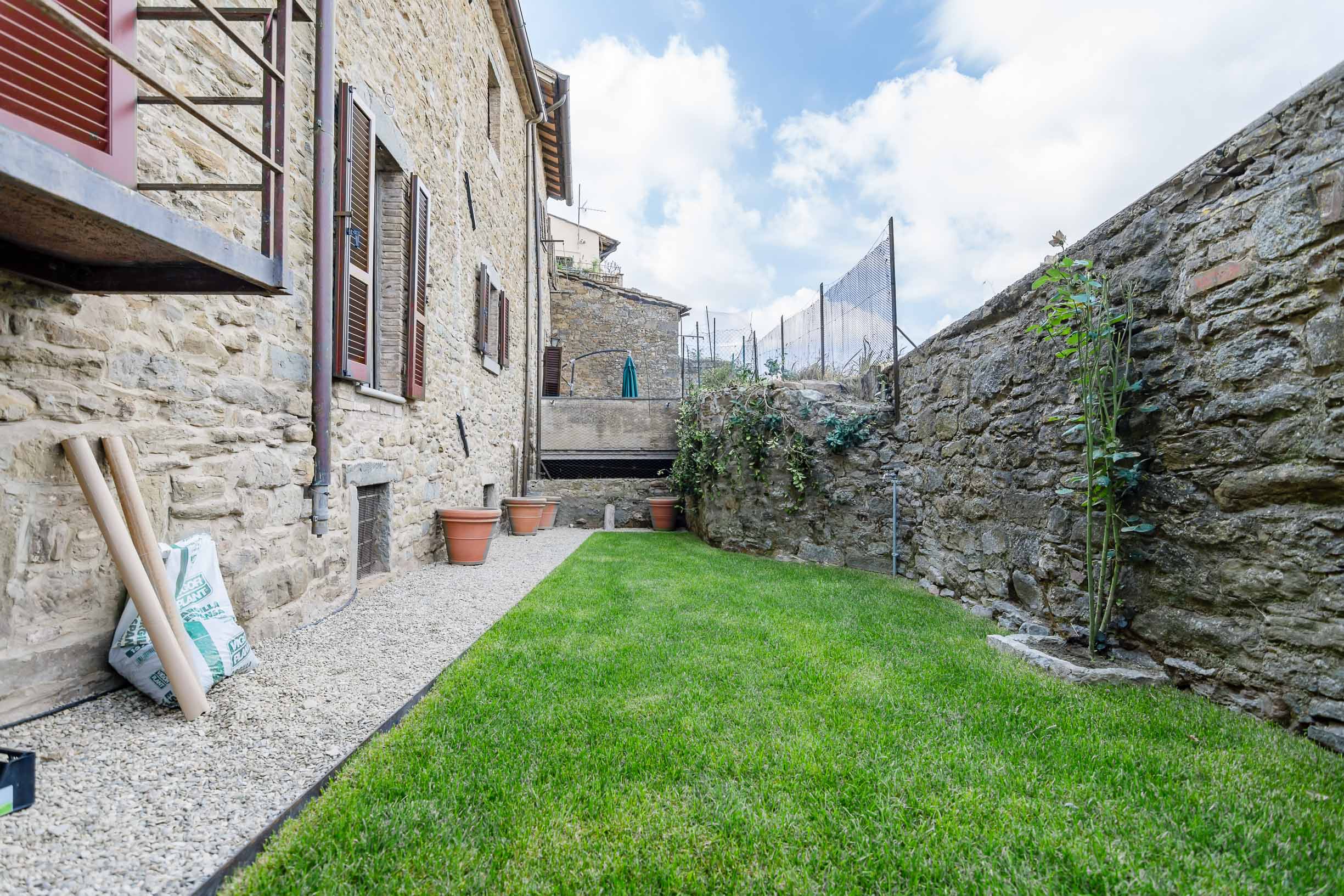 Medieval apartment with garden