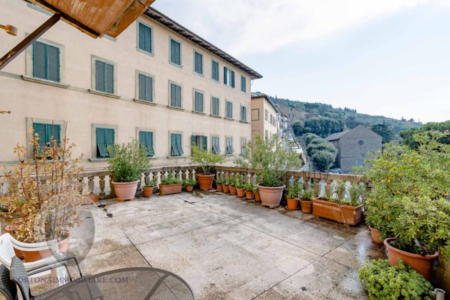 Appartamento a Cortona di oltre 230mq con terrazza