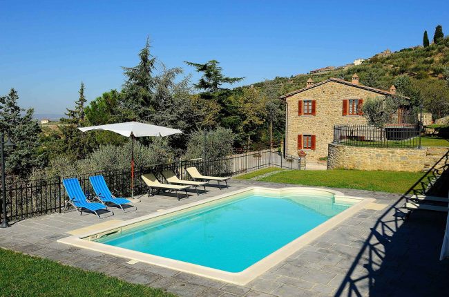 Panoramic farmhouse with pool