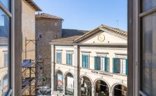 Bright frescoed apartment
