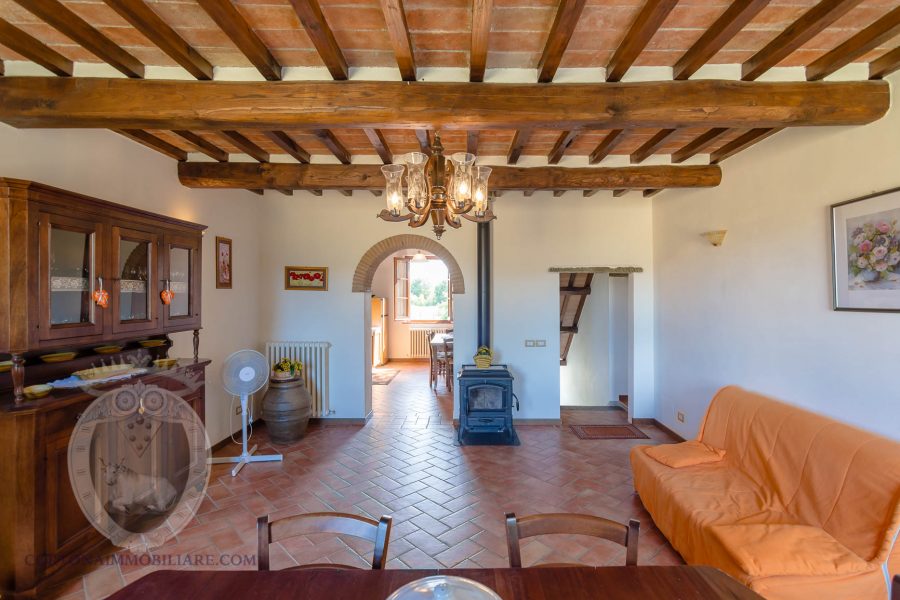 Farmhouse with swimming pool in Valdichiana