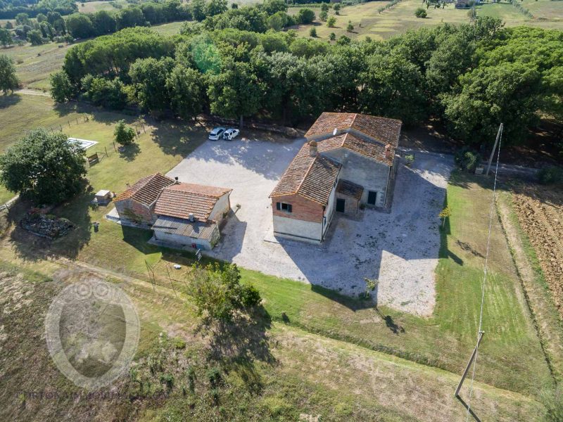 Farmhouse with swimming pool in Valdichiana