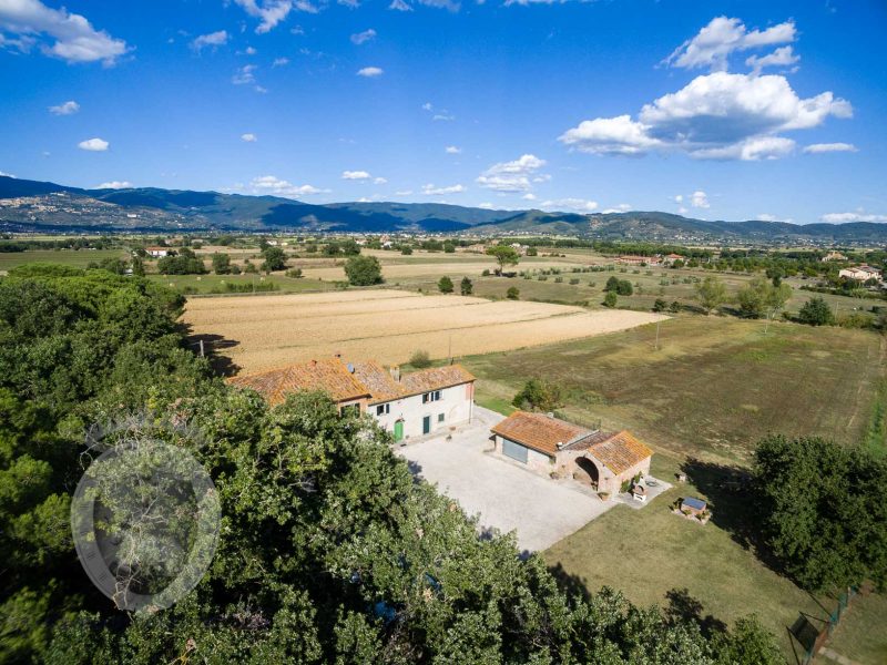 Farmhouse with swimming pool in Valdichiana