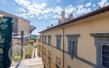 Apartment with magnificent terrace