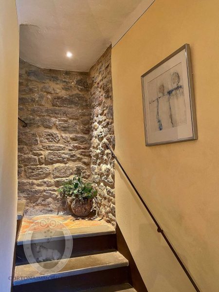 Historical terraced house in Cortona