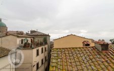 Apartment with frescoes in Cortona