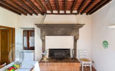 Farmhouse with views and garden in the countryside