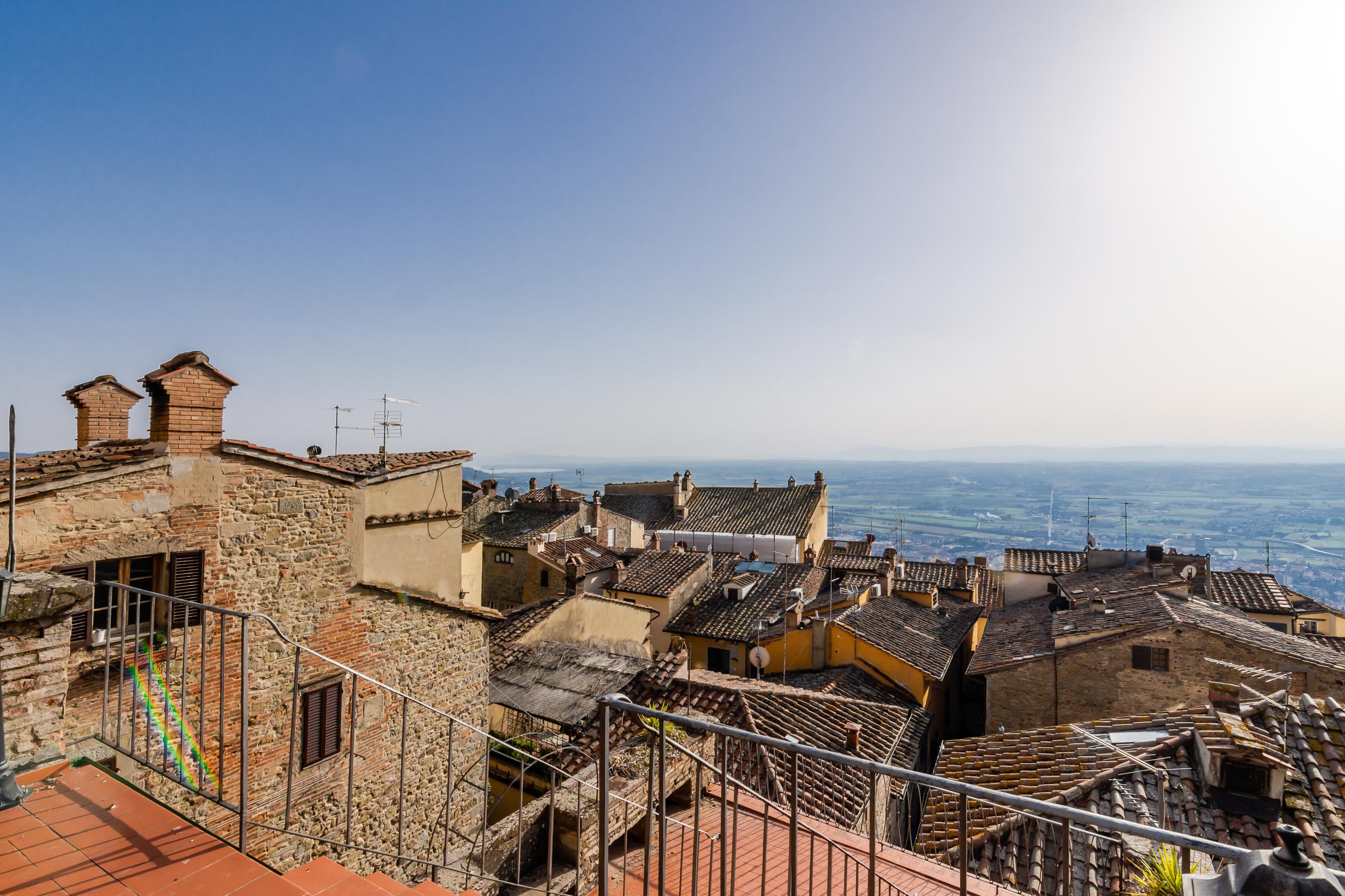 Apartment with panoramic terraces and lake view