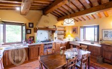 Bellissima casa colonica ristrutturata in in località Pergo
