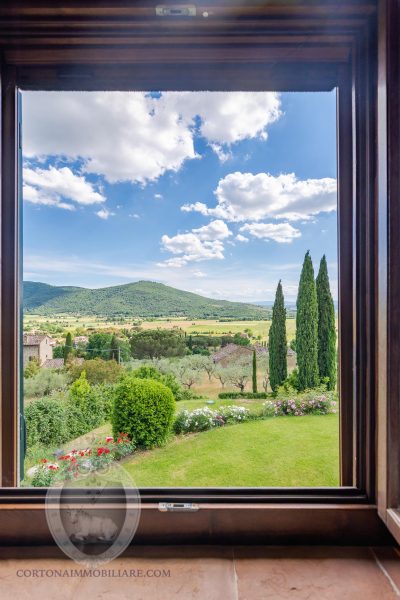 Beautiful restored farmhouse in Pergo an exclusive areas of Cortona