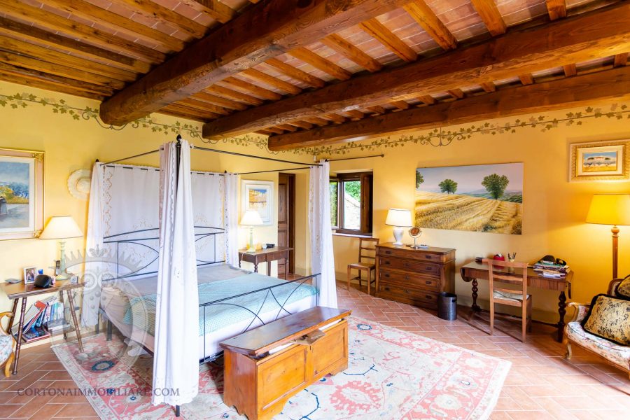 Beautiful restored farmhouse in Pergo an exclusive areas of Cortona