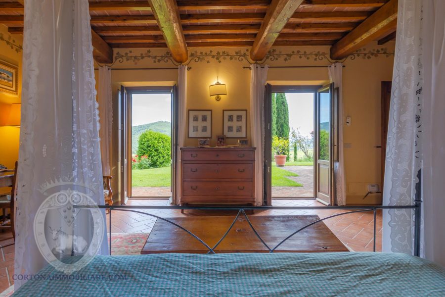 Beautiful restored farmhouse in Pergo an exclusive areas of Cortona