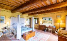 Beautiful restored farmhouse in Pergo an exclusive areas of Cortona