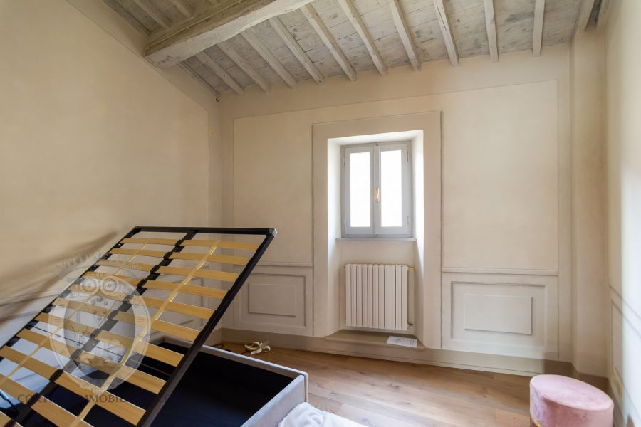 Renovated townhouse with 3 bedrooms internal courtyard and terrace