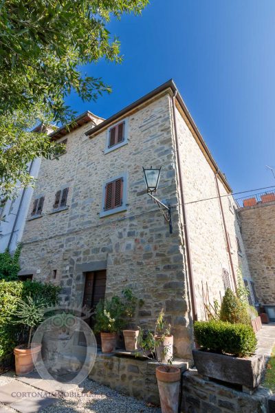 Fantastico terratetto con giardino perfettamente ristrutturato