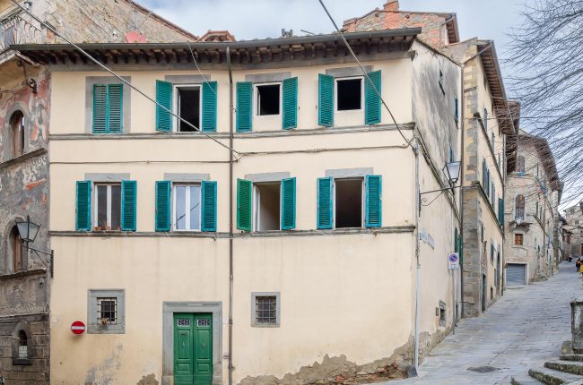 Terratetto da ristrutturare nel centro di Cortona