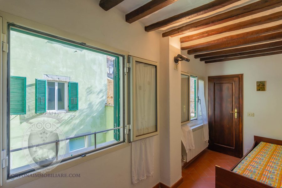 Apartment in historic building in the center of Cortona