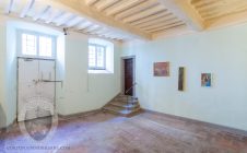 Apartment in historic building in the center of Cortona