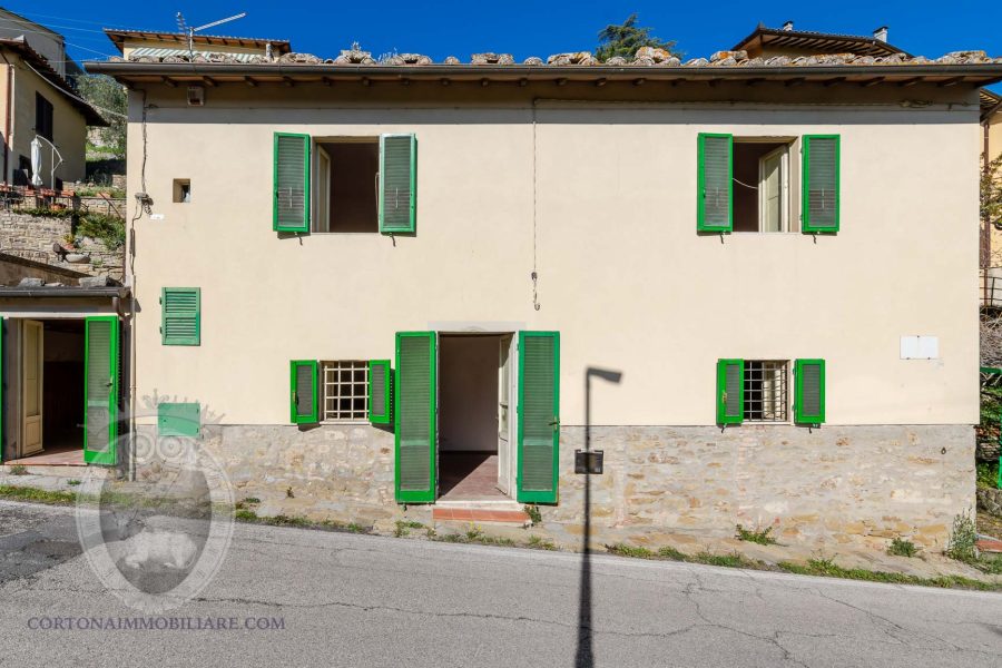 Casa indipendente con vista sul valle e lago Trasimeno