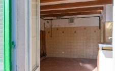 Detached house overlooking the valley and Lake Trasimeno