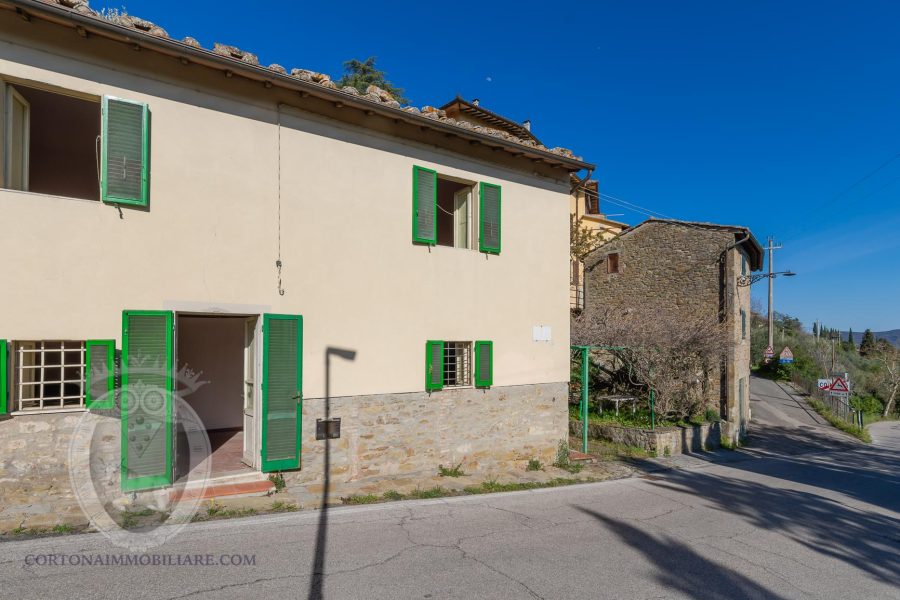 Casa indipendente con vista sul valle e lago Trasimeno