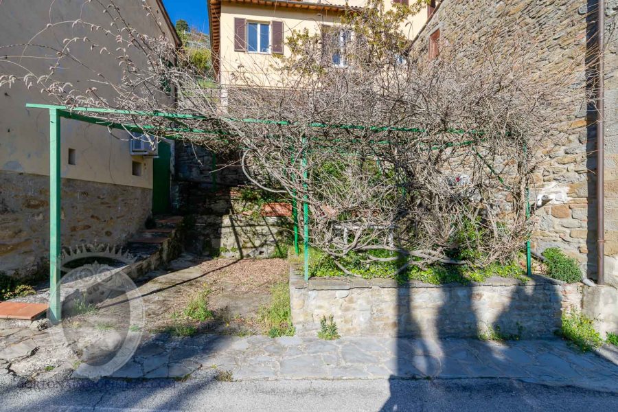Casa indipendente con vista sul valle e lago Trasimeno