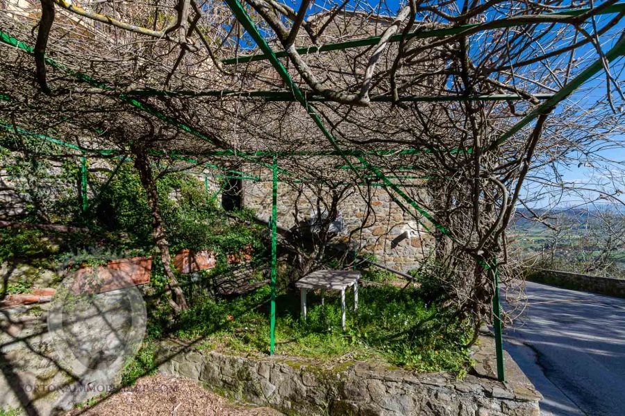 Casa indipendente con vista sul valle e lago Trasimeno