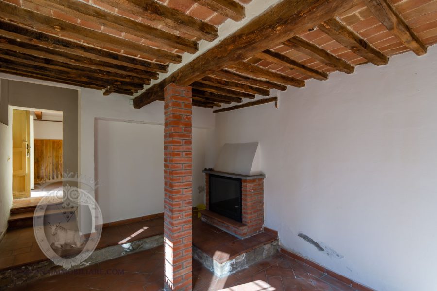 Casa indipendente con vista sul valle e lago Trasimeno