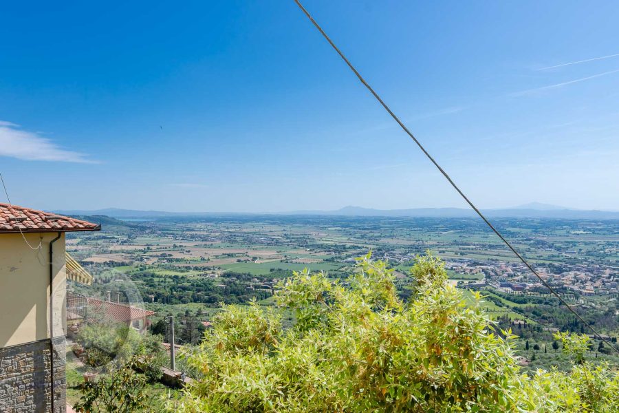 Apartment in a semi-detached house 500m from Piazza Garibaldi