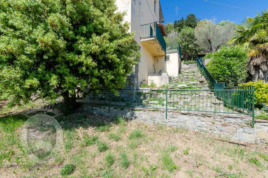 Apartment in a semi-detached house 500m from Piazza Garibaldi