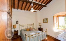 Colonica con 5 camere e piscina
