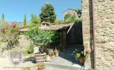 Colonica con 5 camere e piscina