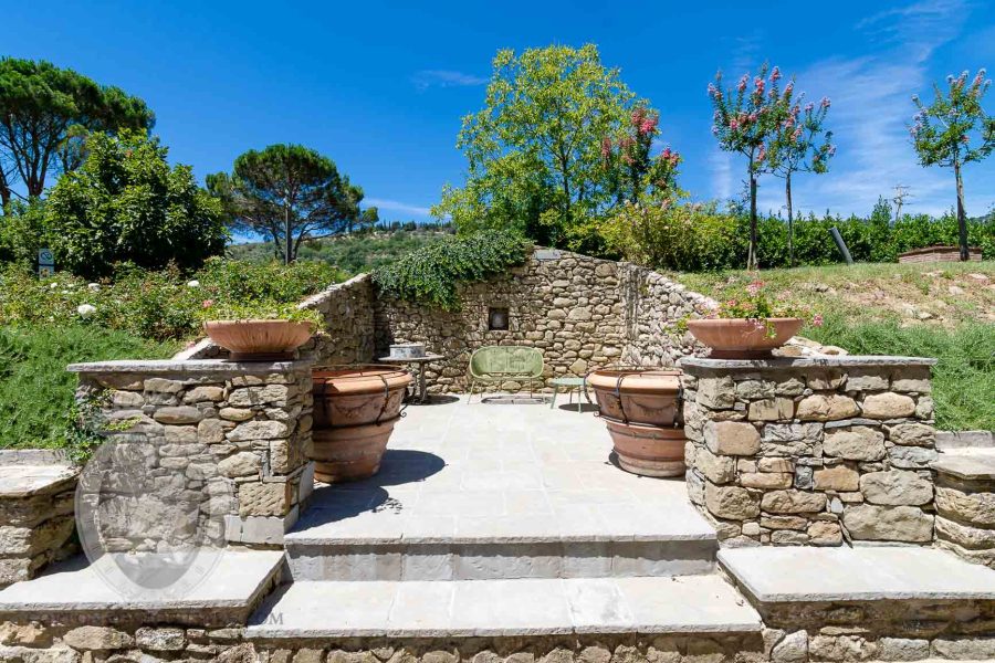 Restored farmhouse 2.5km from Cortona
