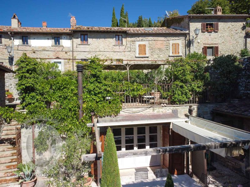 Casa colonica nel centro storico di Cortona