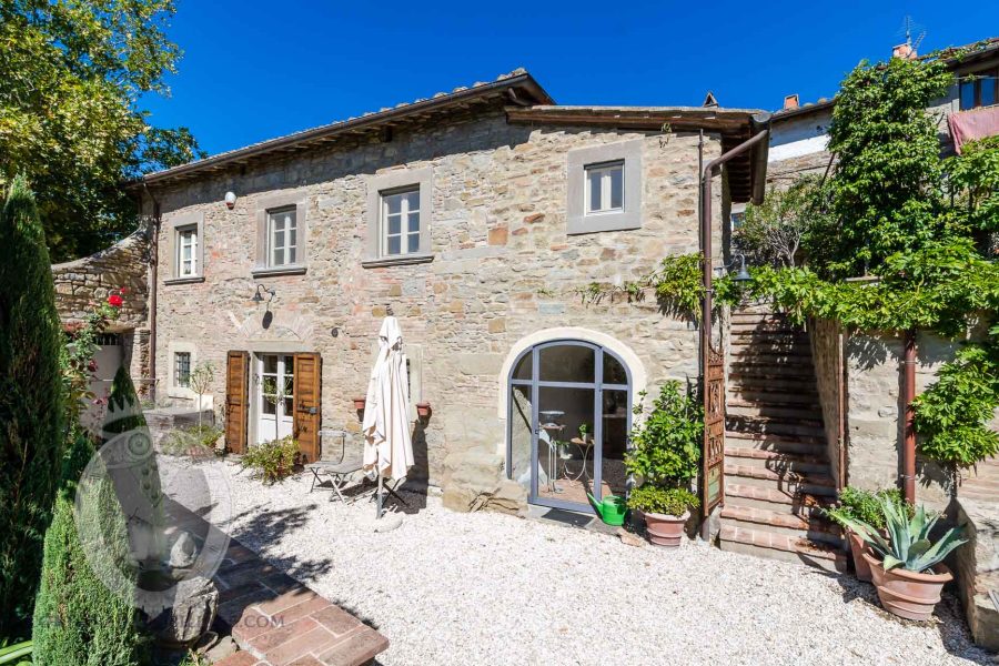 Casa colonica nel centro storico di Cortona