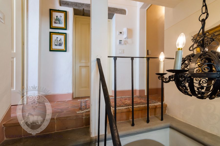 Unique country house inside the historical centre of Cortona