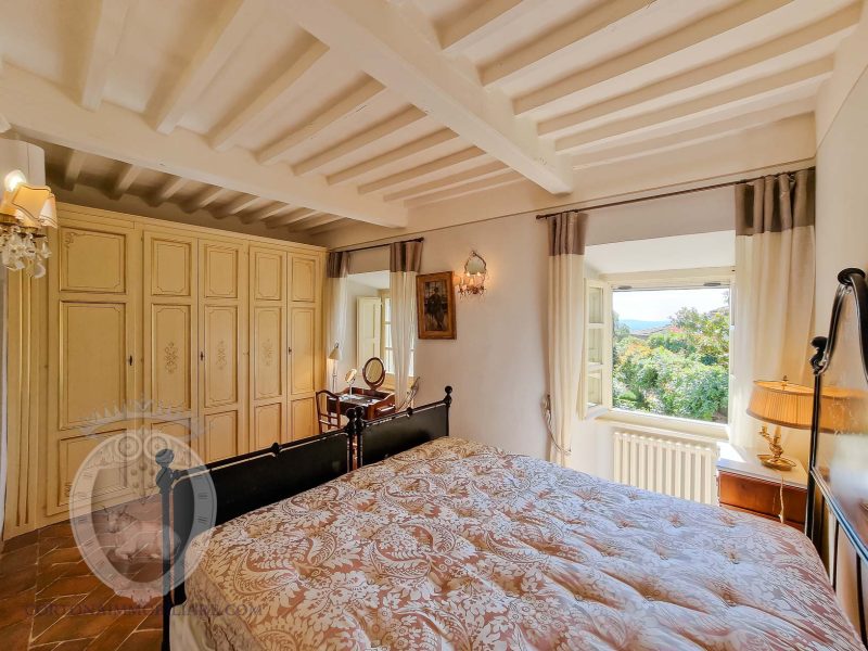 Unique country house inside the historical centre of Cortona