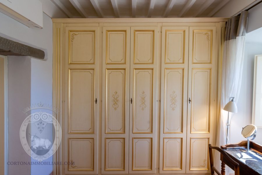 Unique country house inside the historical centre of Cortona