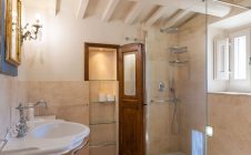 Unique country house inside the historical centre of Cortona