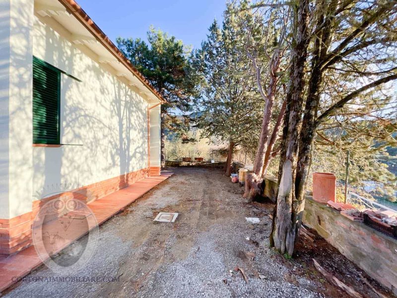 Casa panoramica indipendente con piscina