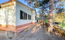 Casa panoramica indipendente con piscina
