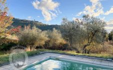 Casa panoramica indipendente con piscina