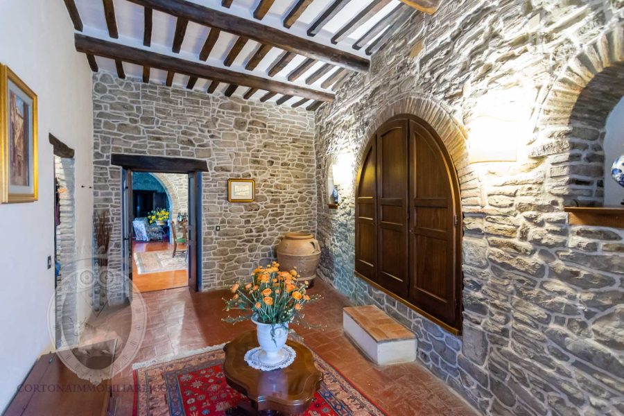 Fantastic farmhouse in Valecchie