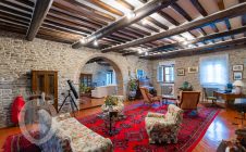 Fantastic farmhouse in Valecchie