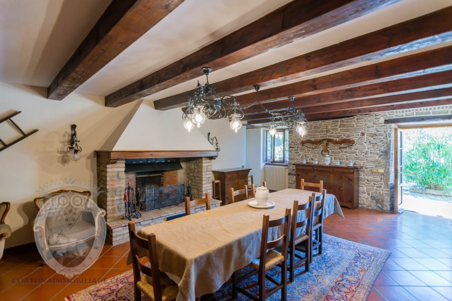 Fantastic farmhouse in Valecchie