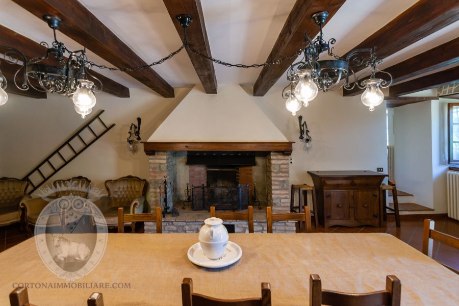 Fantastic farmhouse in Valecchie