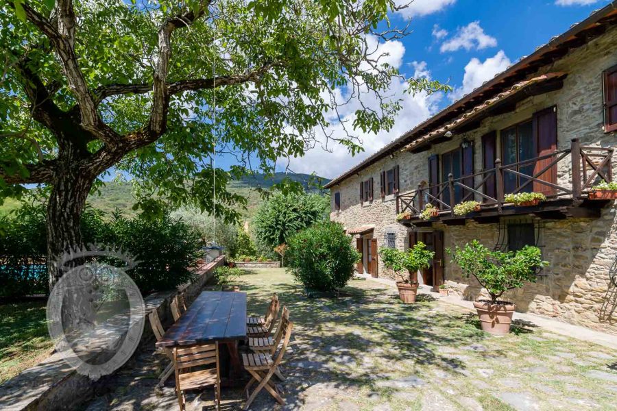 Fantastic farmhouse in Valecchie