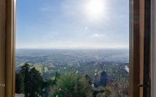 Panoramic apartment in Cortona