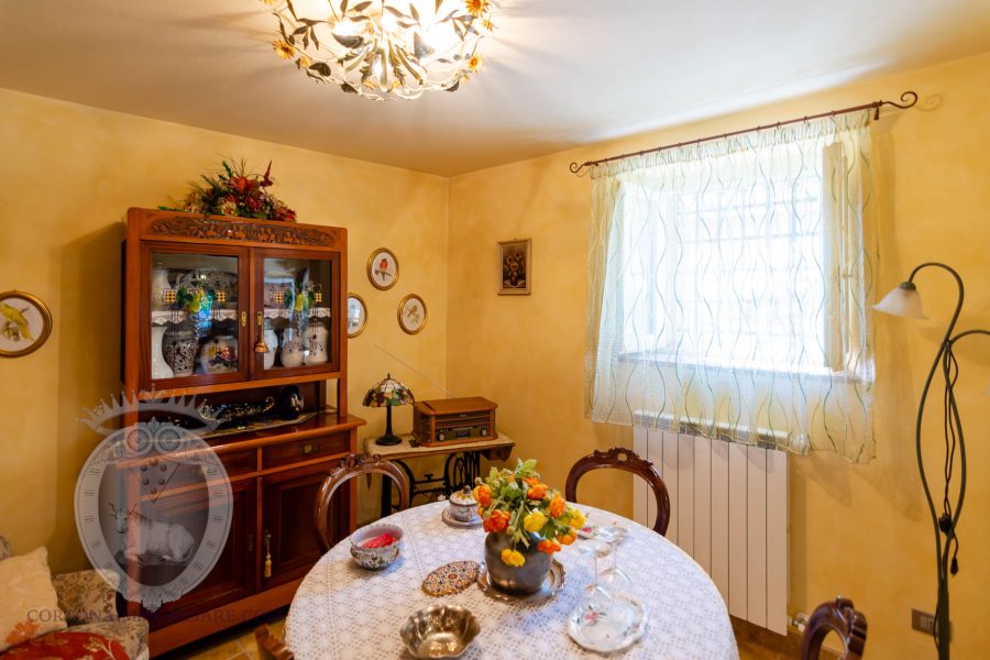 Renovated farmhouse a stone's throw from the castle of Montecchio